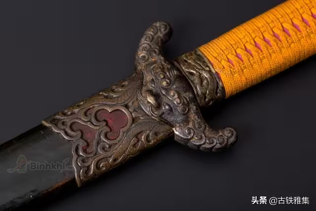 long tuyen kiem 2
