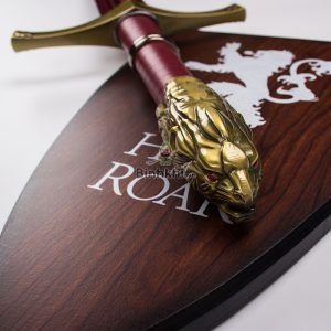 Kiem Giu Loi The Oathkeeper – Thanh Kiem Huyen Thoai trong Game of Thrones 4
