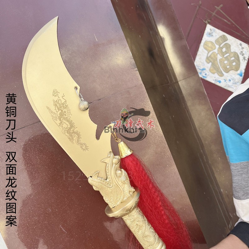 Thanh Long Yển Nguyệt Đao Đồng Thau Nhỏ - Biểu Tượng Uy Nghi Của Quan Vũ thanh long yen nguyet dao dong thau 1 2